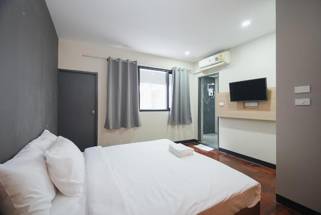 Z Go Inn Bts St Louis Silom V โกอินน์ บีทีเอส เซนต์หลุยส์ สีลม 3 Bangkok Exterior foto